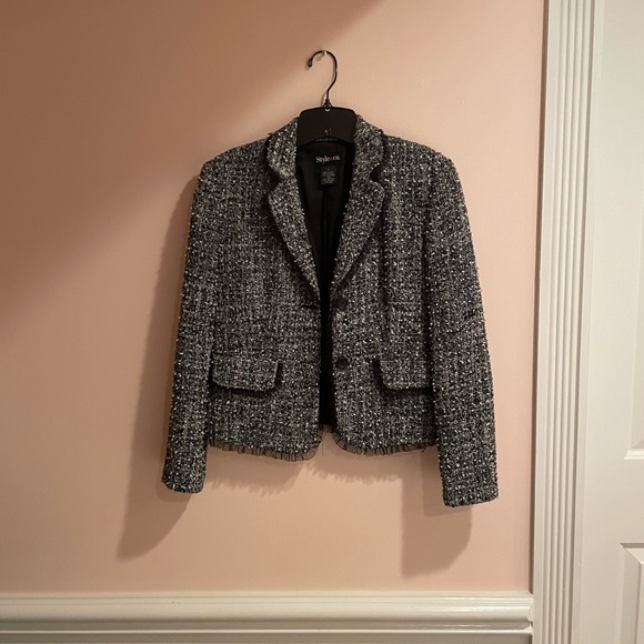 Blazer - Picture 1 of 3